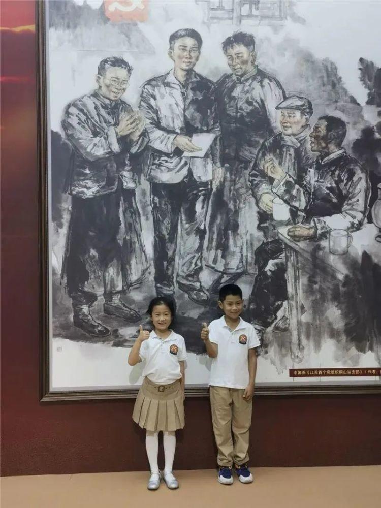 重庆坠亡姐弟母亲哽咽回应被网暴：把孩子还给我 我把我所有的都给你